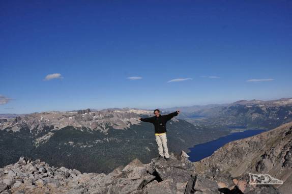 No cume do Cerro Falkner, no Parque Lanin, na região de San Martín de Los Andes, na Argentina